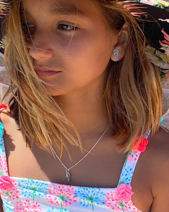 BEST WITH CHOLAS necklace