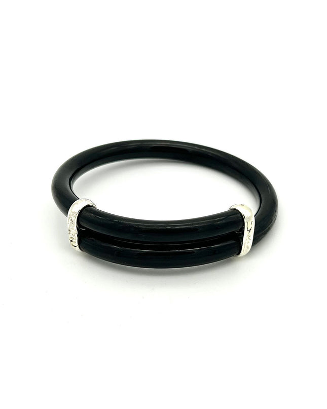 BLACK LEASH