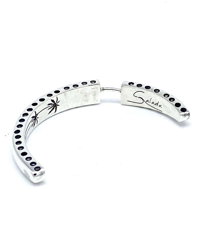 ENTRE PALMERAS UNA PENKA