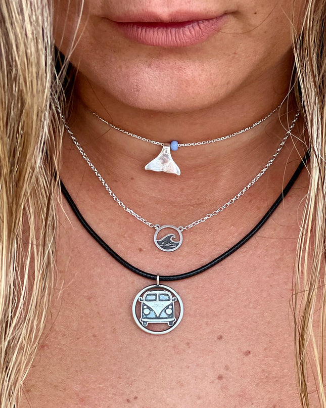LET'S MOVE YOUR TAIL NECKLACE